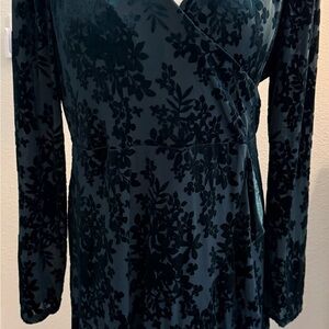 Elegant Floral Velvet Wrap Dress